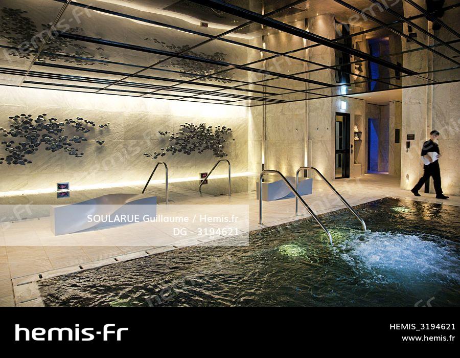 Hemis Stock Photo Agency Specialized Travel Tourism Nature And Environment South Korea Seoul Design Spa Four Seasons Hotel