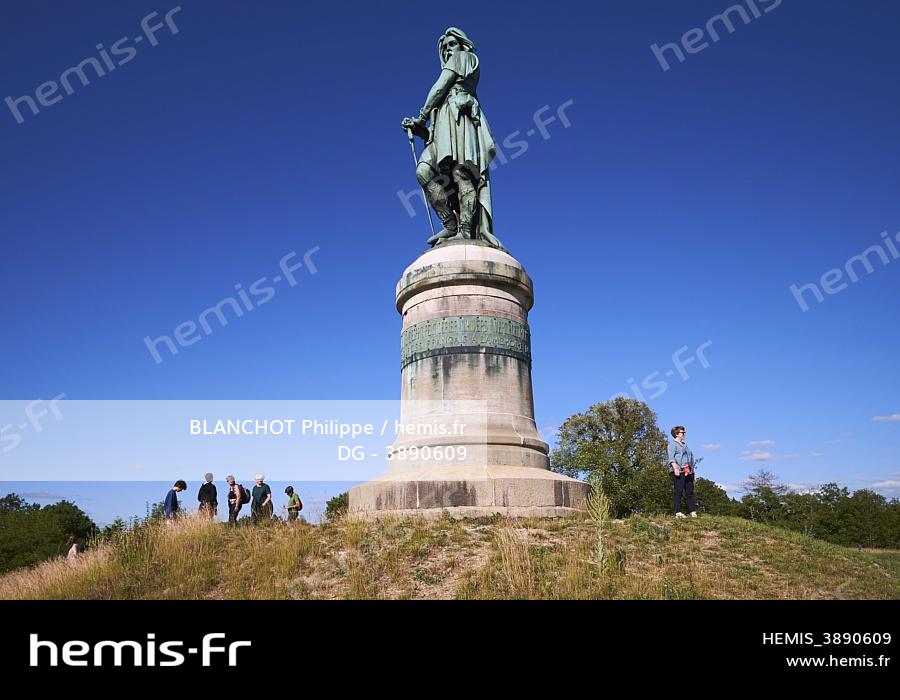 Hemis France cote d or alise sainte reine statue monumentale