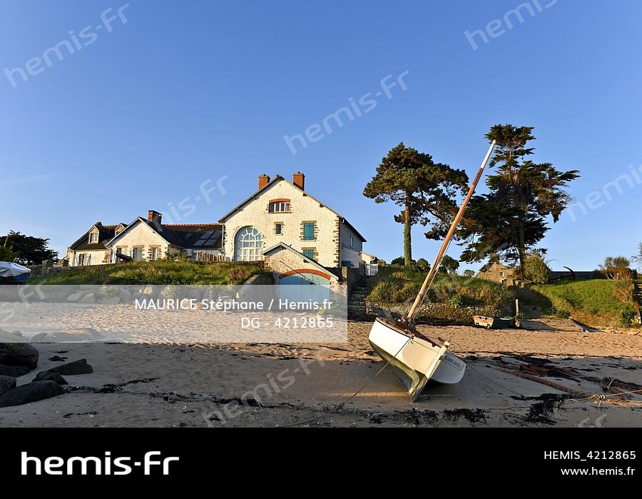 Hemis France Manche Iles Chausey Maison Peintre Marin Marie Devenu hemis-france-manche-iles-chausey-maison-peintre-marin-marie-devenu