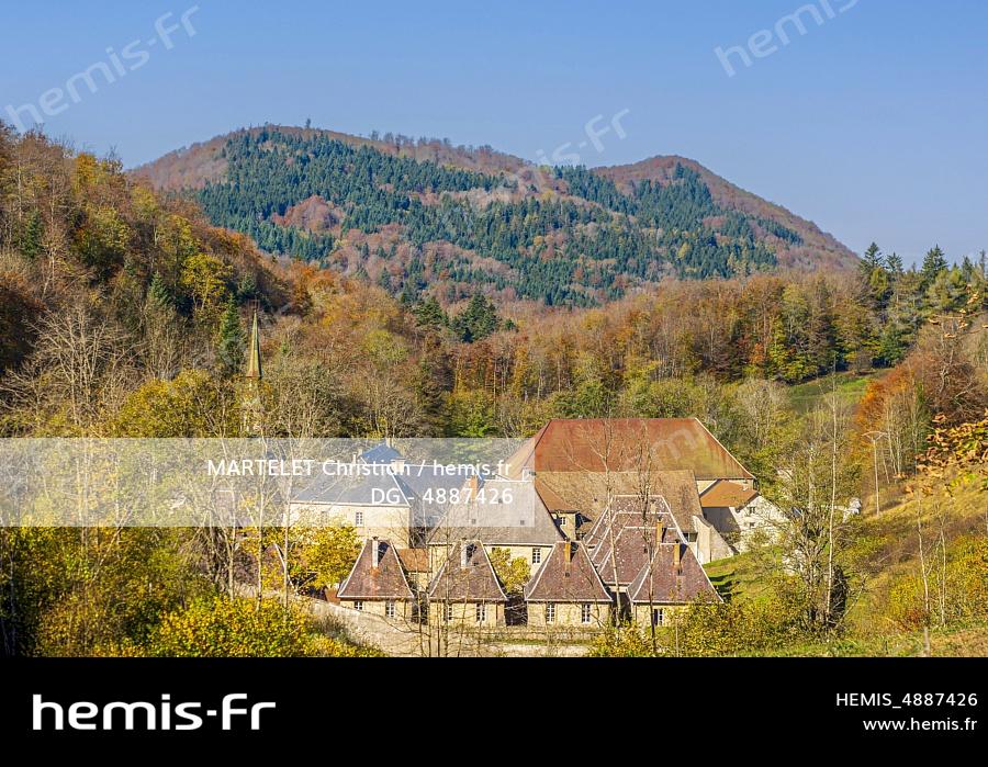 France, Ain (01), Plaine de l'Ain, Bénonces, Calavaire des Portes, la Chartreuse Sainte Marie des Portes 
